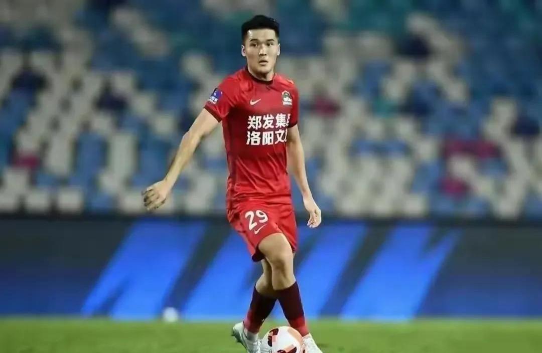 九游体育-足协杯-王上源钟义浩相互传射河南3-2逆转浙江(足协主任王小平个人资料)