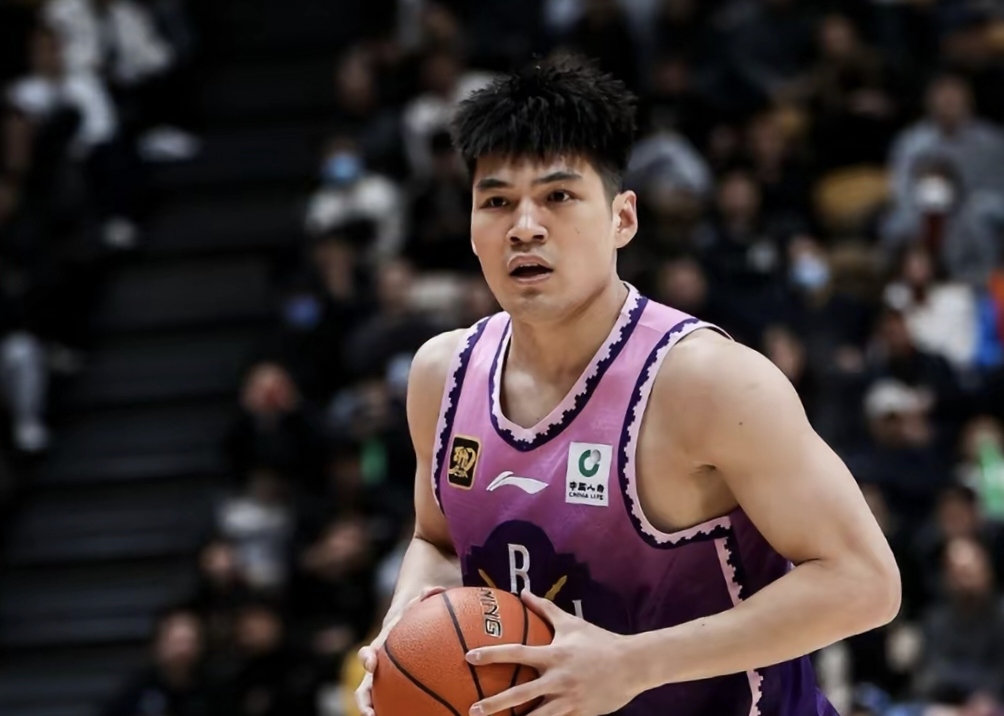 石家庄男篮分享王子麒日常实力破质疑，绝杀定乾坤！(小王子四十四次日落那片)
