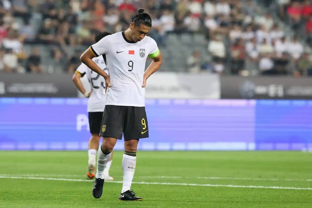 关于东亚杯-日本1-0韩国三场全胜成功卫冕的信息