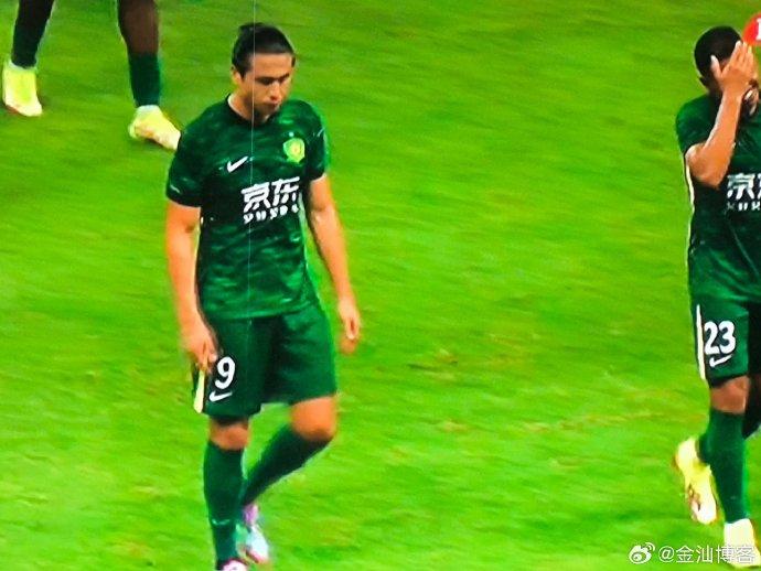 包含回到北京心存感激邵佳一：国安是中超最强球队的词条