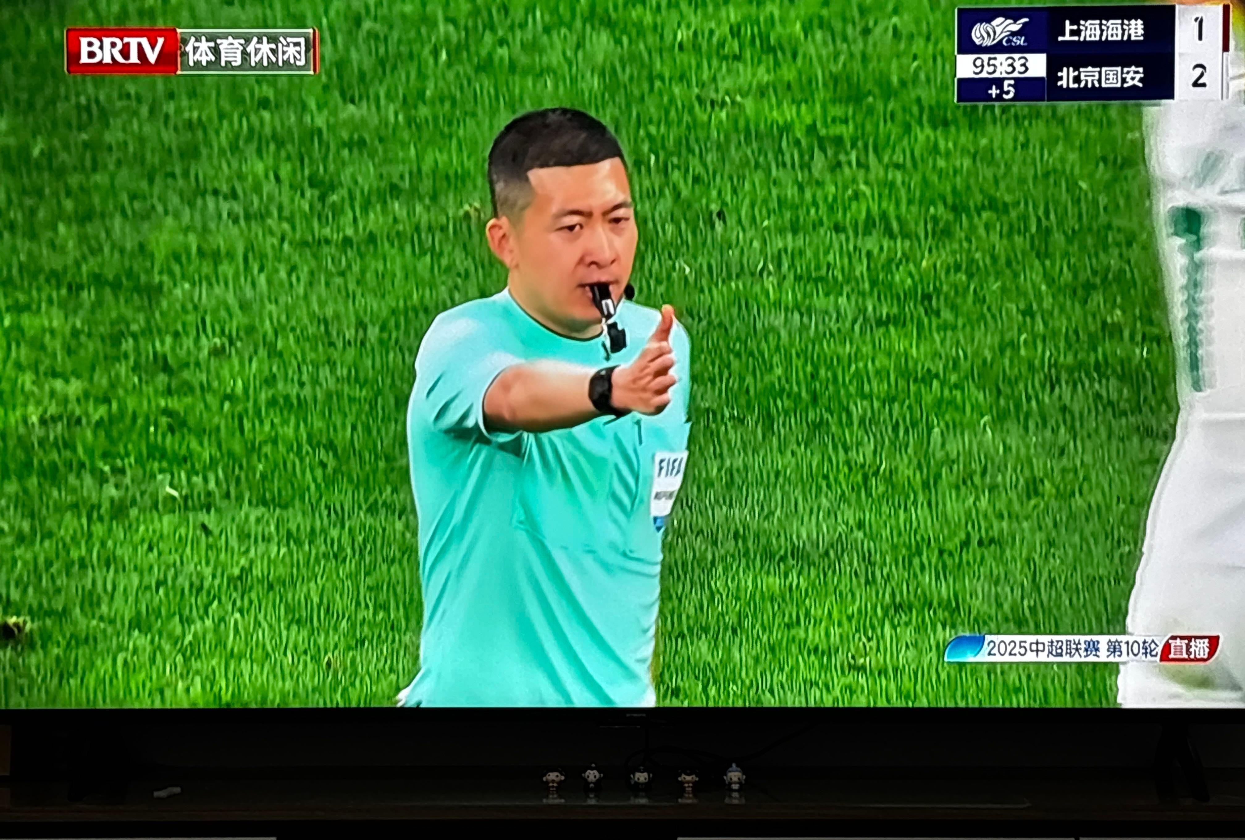 热议中超榜首大战：国安是一场彻底的完败全方位落后(中超国安首发)