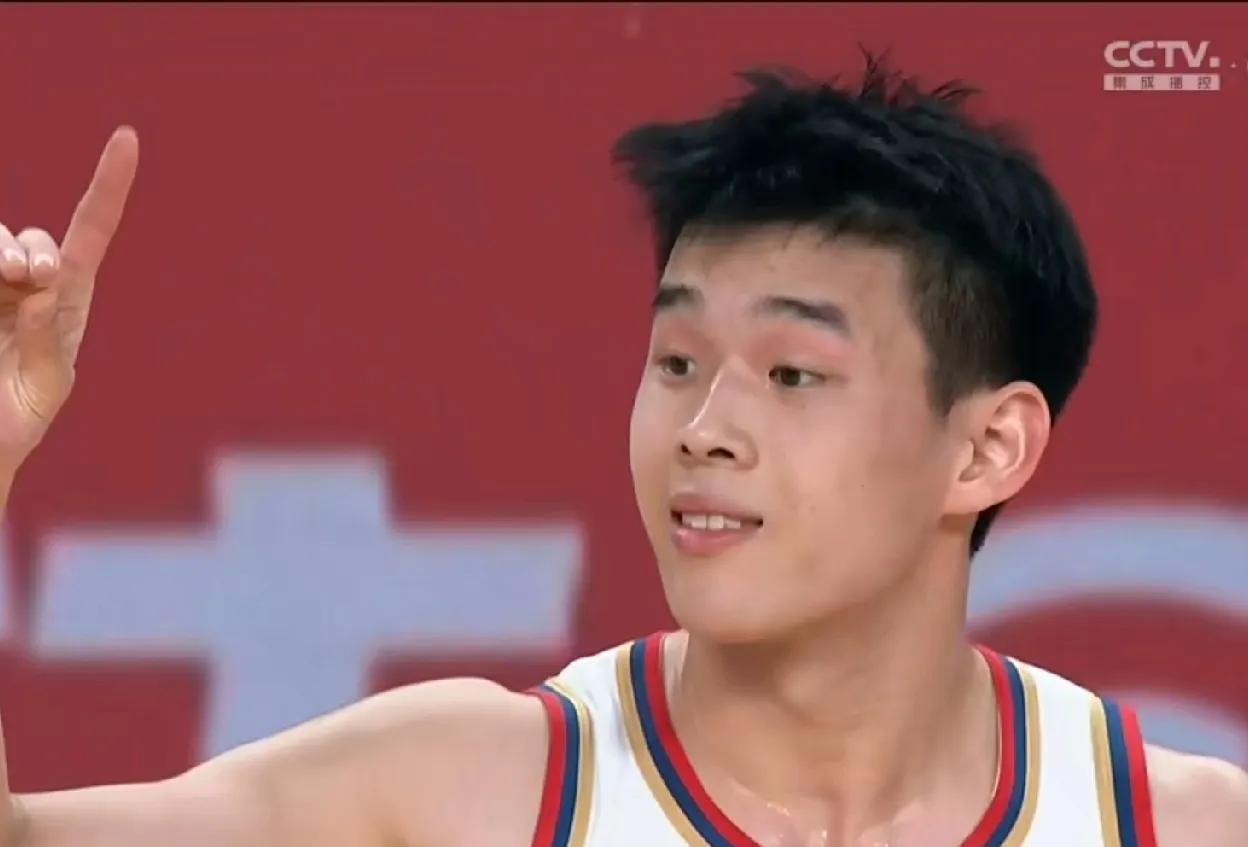 徐杰三双广东险胜北控郭昊文24分同曦胜新疆(郭昊钧出生在那里)