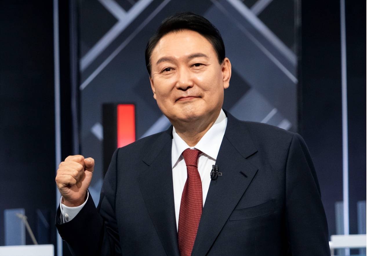 九游体育-主教练临危授命，成功调整战术取得胜利的简单介绍